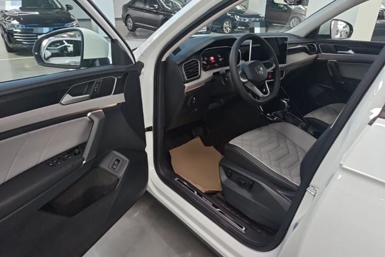 Used Volkswagen Tayron 2023 330TSI Two-Wheel-Drive Luxury Plus Advanced Version Driver Seat