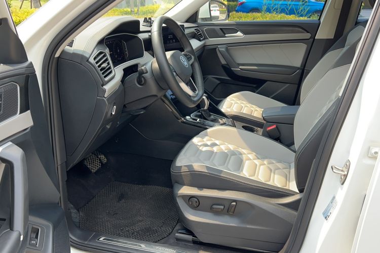 Used Volkswagen Tayron 2023 330TSI Two-Wheel-Drive Luxury Plus Advanced Version Driver Seat