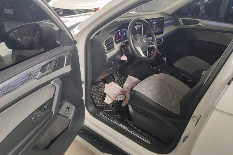 Used Volkswagen Tayron 2023 330TSI Two-Wheel-Drive R-Line High-Energy Version Driver Seat