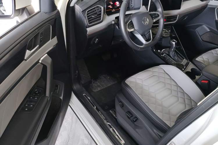 Used Volkswagen Tayron 2023 280TSI Two-Wheel-Drive Luxury Plus Advanced Version Driver Seat