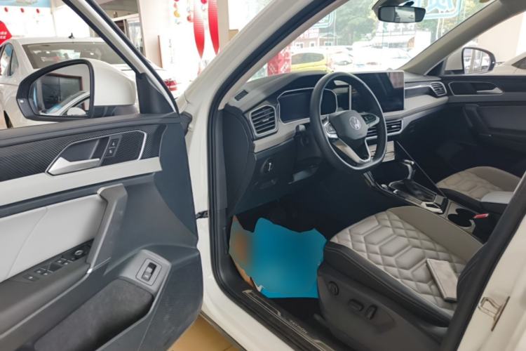 Used Volkswagen Tayron 2023 300TSI Two-Wheel-Drive Luxury Plus Advanced Edition Driver Seat