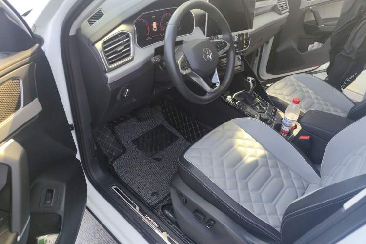 Used Volkswagen Tayron 2023 Revised Version 380TSI All-Wheel Drive R-Line High-Energy Edition Driver Seat