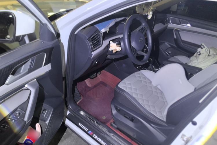 Used Volkswagen Tayron 2023 330TSI Two-Wheel-Drive Luxury Plus Advanced Version Driver Seat