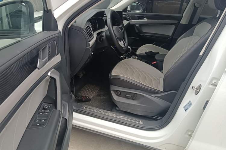 Used Volkswagen Tayron 2023 300TSI Two-Wheel-Drive Luxury Plus Advanced Edition Driver Seat