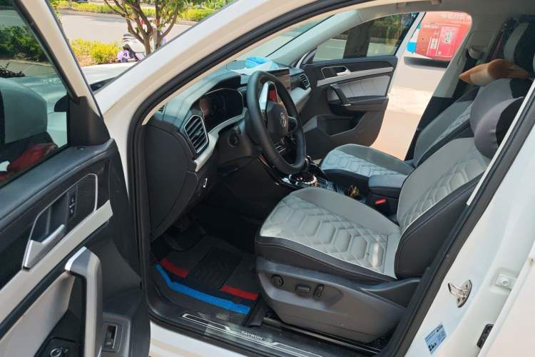 Used Volkswagen Tayron 2023 330TSI Two-Wheel-Drive Luxury Plus Advanced Version Driver Seat