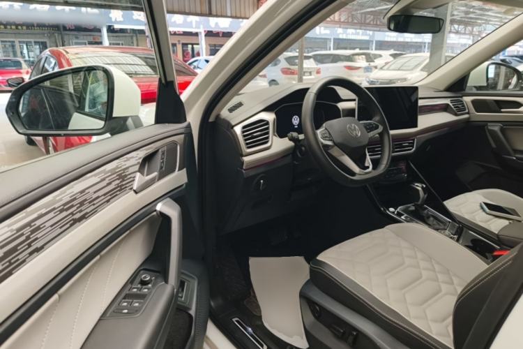 Used Volkswagen Tayron 2023 Revised Version 380TSI All-Wheel Drive R-Line High-Energy Edition Driver Seat