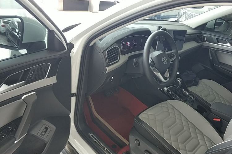 Used Volkswagen Tayron 2023 330TSI Two-Wheel-Drive Luxury Plus Advanced Version Driver Seat