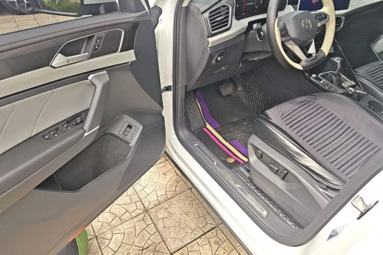 Used Volkswagen Tayron 2023 330TSI Two-Wheel-Drive Luxury Plus Advanced Version Driver Seat