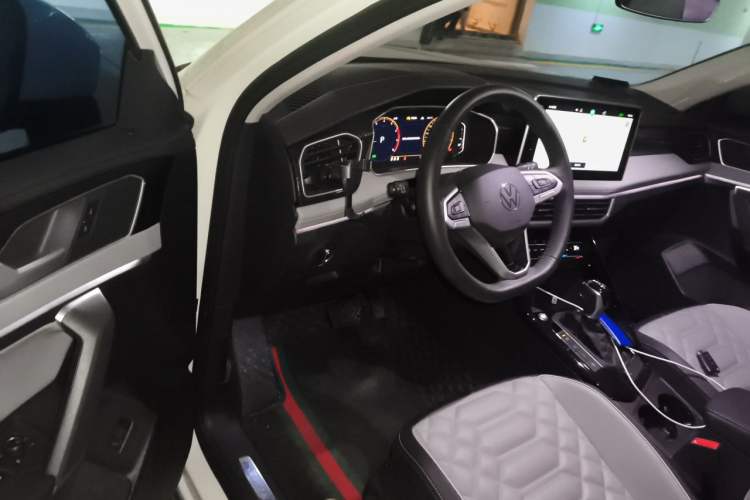 Used Volkswagen Tayron 2023 330TSI Two-Wheel-Drive Luxury Plus Advanced Version Driver Seat