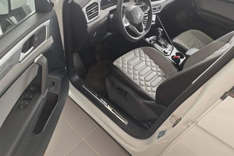 Used Volkswagen Tayron 2023 Revised Version 380TSI All-Wheel Drive R-Line High-Energy Edition Driver Seat