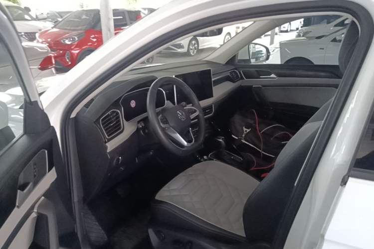 Used Volkswagen Tayron 2023 300TSI Two-Wheel-Drive Luxury Plus Advanced Edition Driver Seat