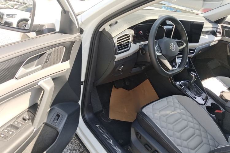Used Volkswagen Tayron 2023 300TSI Two-Wheel-Drive Luxury Plus Advanced Edition Driver Seat