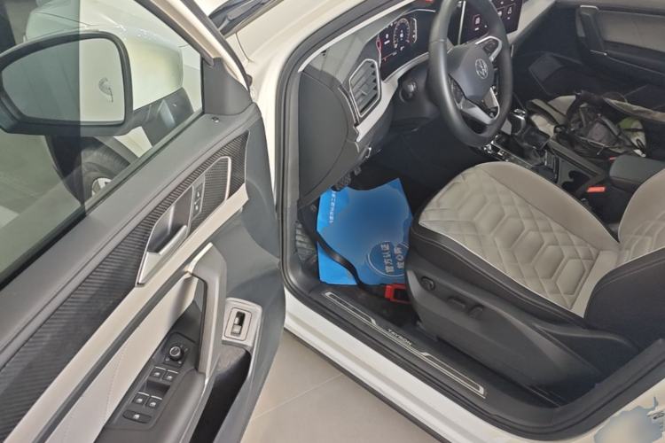 Used Volkswagen Tayron 2023 300TSI Two-Wheel-Drive Luxury Plus Advanced Edition Driver Seat