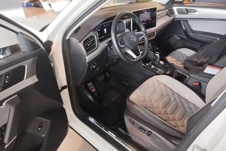 Used Volkswagen Tayron 2023 Revised Version 380TSI All-Wheel Drive R-Line High-Energy Edition Driver Seat