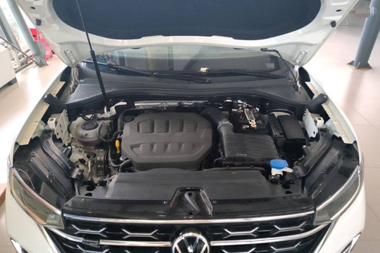 Used Volkswagen Tayron 2023 Revised Version 380TSI All-Wheel Drive R-Line High-Energy Edition Engine Bay