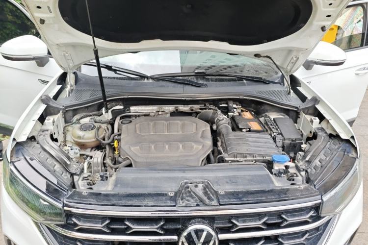 Used Volkswagen Tayron 2023 330TSI Two-Wheel-Drive Luxury Plus Advanced Version Engine Bay