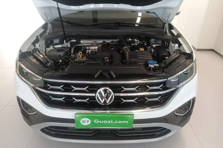 Used Volkswagen Tayron 2023 300TSI Two-Wheel-Drive Luxury Plus Advanced Edition Engine Bay
