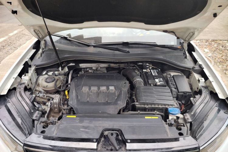 Used Volkswagen Tayron 2023 380TSI Four-Wheel Drive R-Line Pro Smart Edition Engine Bay