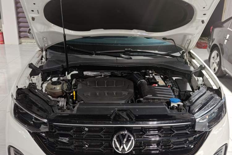 Used Volkswagen Tayron 2023 Revised Version 380TSI All-Wheel Drive R-Line Pro Smart Edition Engine Bay