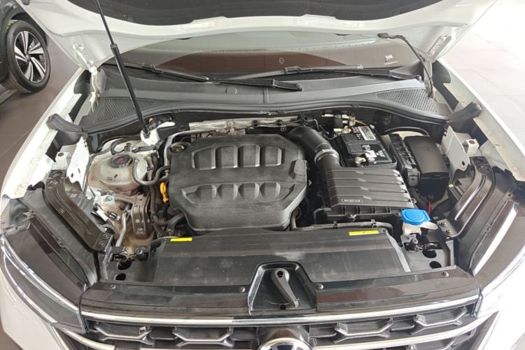 Used Volkswagen Tayron 2023 Revised Version 380TSI All-Wheel Drive R-Line High-Energy Edition Engine Bay