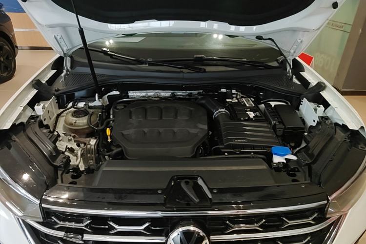 Used Volkswagen Tayron 2023 Revised Version 380TSI All-Wheel Drive R-Line High-Energy Edition Engine Bay