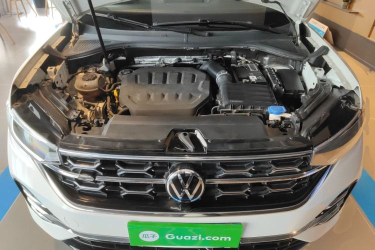 Used Volkswagen Tayron 2023 Revised Version 380TSI All-Wheel Drive R-Line High-Energy Edition Engine Bay