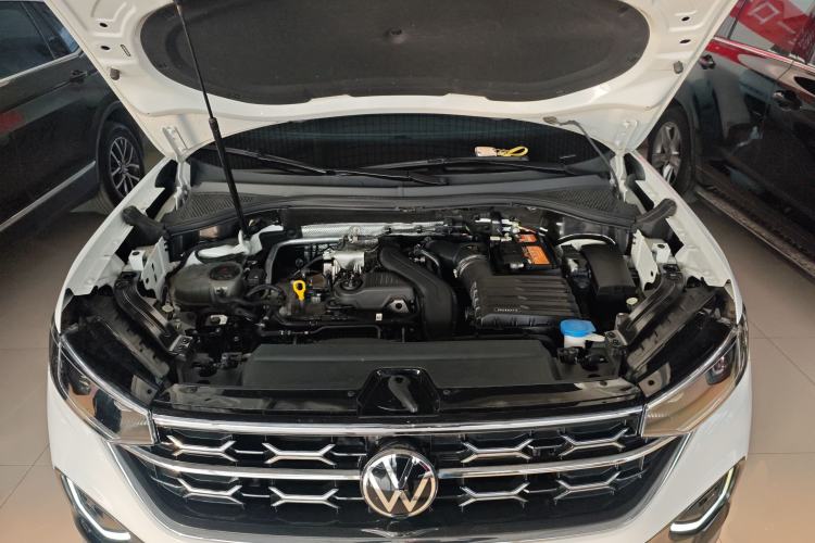 Used Volkswagen Tayron 2023 300TSI Two-Wheel-Drive Luxury Plus Advanced Edition Engine Bay