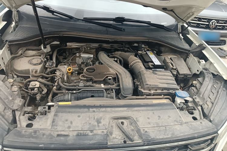 Used Volkswagen Tayron 2023 300TSI Two-Wheel-Drive Luxury Plus Advanced Edition Engine Bay