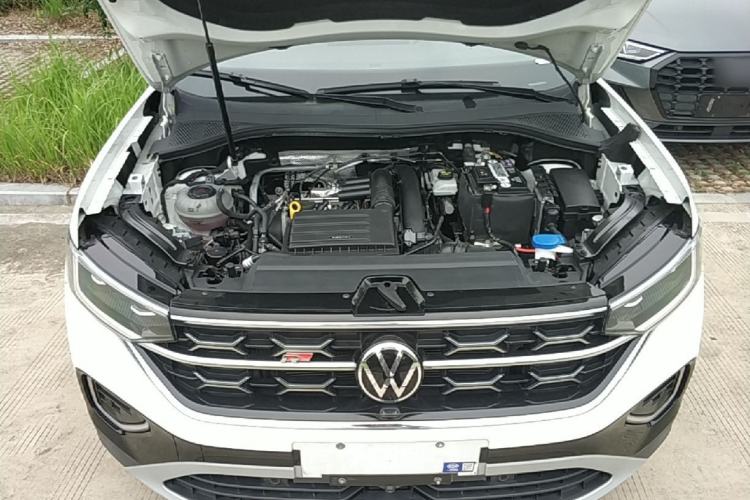 Used Volkswagen Tayron 2023 280TSI Two-Wheel-Drive Luxury Plus Advanced Version Engine Bay