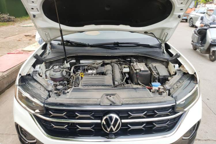 Used Volkswagen Tayron 2023 280TSI Two-Wheel-Drive Luxury Plus Advanced Version Engine Bay