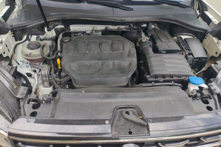 Used Volkswagen Tayron 2023 330TSI Two-Wheel-Drive R-Line High-Energy Version Engine Bay