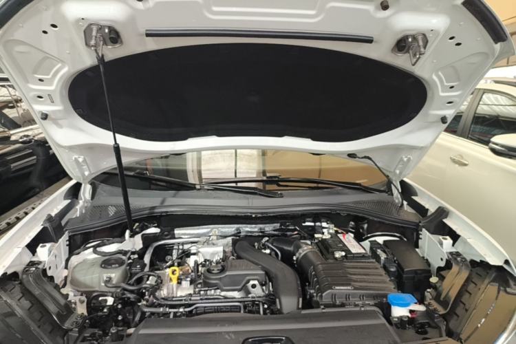 Used Volkswagen Tayron 2023 300TSI Two-Wheel-Drive Luxury Plus Advanced Edition Engine Bay
