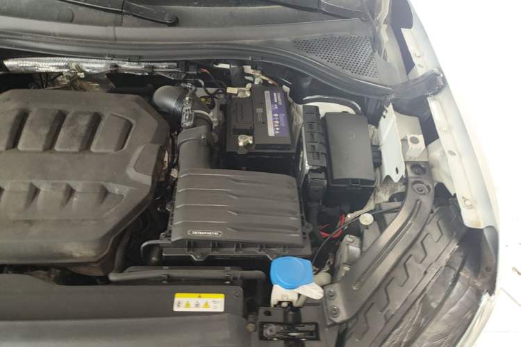 Used Volkswagen Tayron 2023 330TSI Two-Wheel-Drive Luxury Plus Advanced Version Engine Bay Left