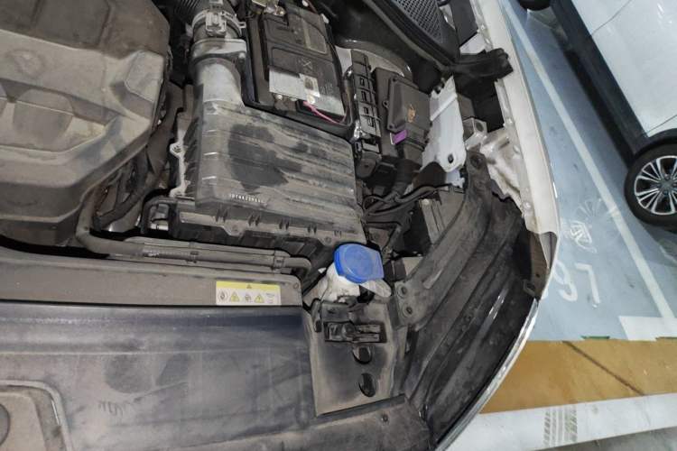Used Volkswagen Tayron 2023 330TSI Two-Wheel-Drive R-Line High-Energy Version Engine Bay Left