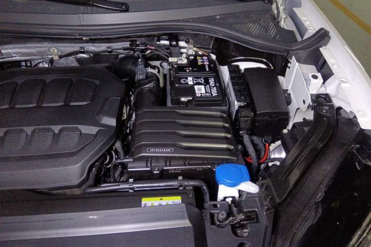 Used Volkswagen Tayron 2023 330TSI Two-Wheel-Drive R-Line High-Energy Version Engine Bay Left