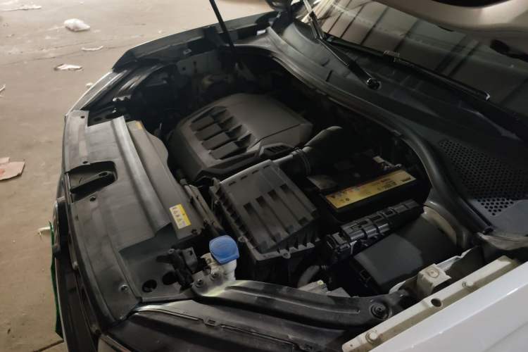 Used Volkswagen Tayron 2023 380TSI Four-Wheel Drive R-Line High-Energy Version Engine Bay Left