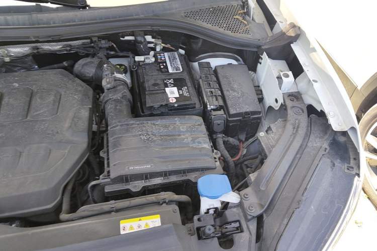 Used Volkswagen Tayron 2023 330TSI Two-Wheel-Drive R-Line High-Energy Version Engine Bay Left