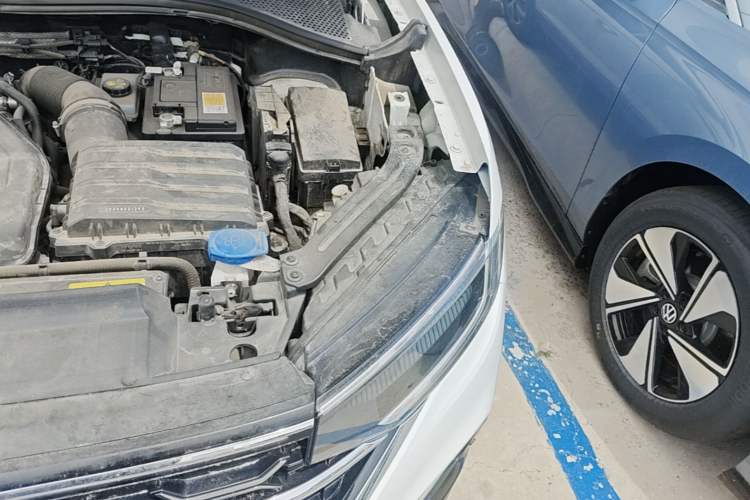 Used Volkswagen Tayron 2023 300TSI Two-Wheel-Drive Luxury Plus Advanced Edition Engine Bay Left