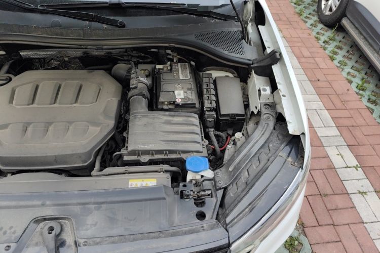 Used Volkswagen Tayron 2023 330TSI Two-Wheel-Drive Luxury Plus Advanced Version Engine Bay Left