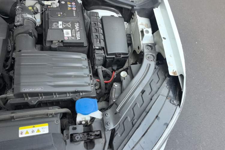 Used Volkswagen Tayron 2023 330TSI Two-Wheel-Drive Luxury Plus Advanced Version Engine Bay Left