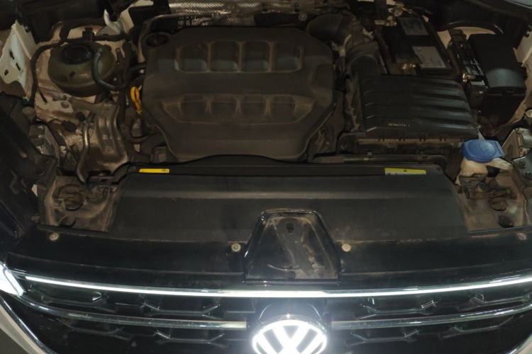 Used Volkswagen Tayron 2023 330TSI Two-Wheel-Drive Luxury Plus Advanced Version Engine Bay