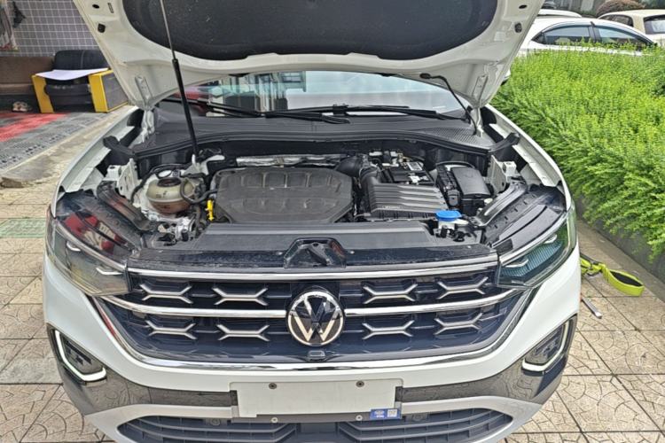 Used Volkswagen Tayron 2023 330TSI Two-Wheel-Drive Luxury Plus Advanced Version Engine Bay