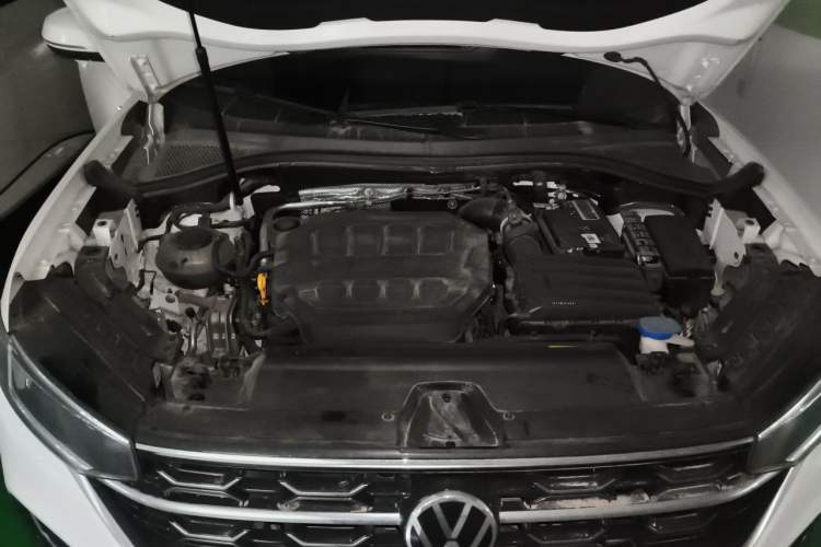 Used Volkswagen Tayron 2023 330TSI Two-Wheel-Drive Luxury Plus Advanced Version Engine Bay