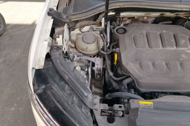 Used Volkswagen Tayron 2023 330TSI Two-Wheel-Drive Luxury Plus Advanced Version Engine Bay Right