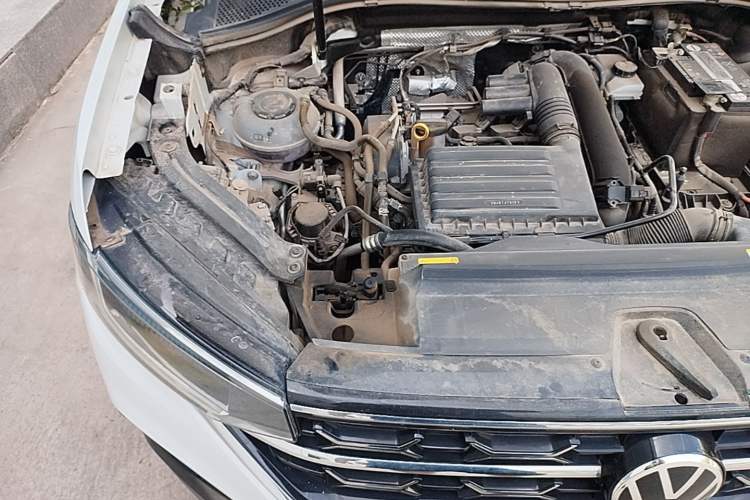 Used Volkswagen Tayron 2023 280TSI Two-Wheel-Drive Luxury Plus Advanced Version Engine Bay Right