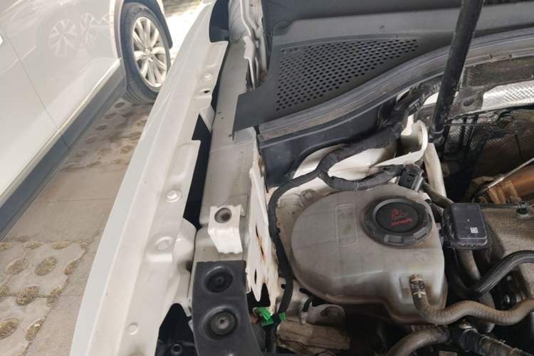 Used Volkswagen Tayron 2023 300TSI Two-Wheel-Drive Luxury Plus Advanced Edition Engine Bay Right