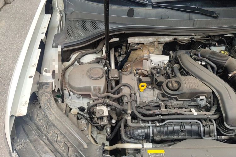 Used Volkswagen Tayron 2023 300TSI Two-Wheel-Drive Luxury Plus Advanced Edition Engine Bay Right