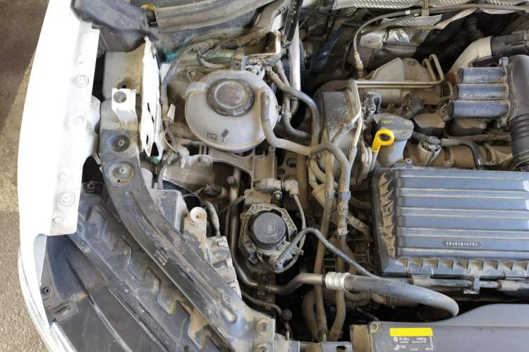 Used Volkswagen Tayron 2023 280TSI Two-Wheel-Drive Luxury Plus Advanced Version Engine Bay Right
