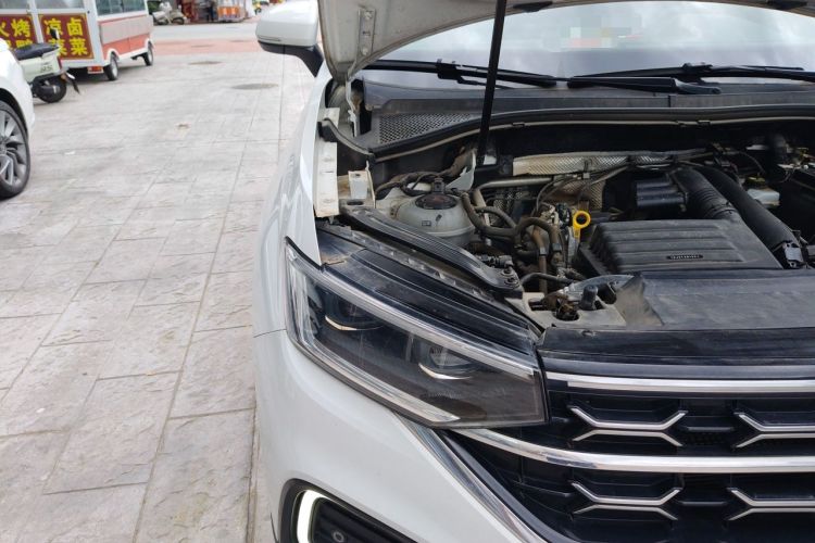 Used Volkswagen Tayron 2023 280TSI Two-Wheel-Drive Luxury Plus Advanced Version Engine Bay Right