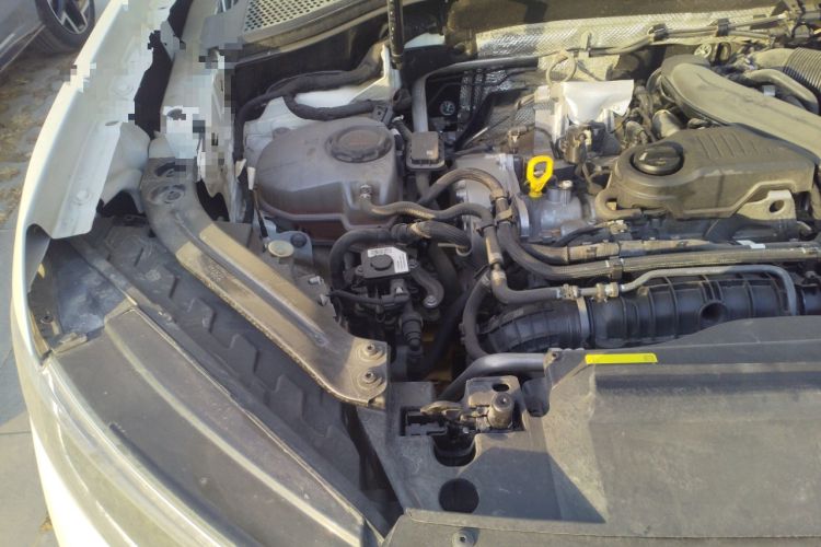 Used Volkswagen Tayron 2023 300TSI Two-Wheel-Drive Luxury Plus Advanced Edition Engine Bay Right
